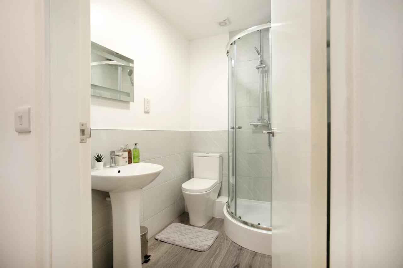 נוטינגהאם Spacious 2 Bedroom Apartments - 5 Mins From Qmc, Universities And City Centre! מראה חיצוני תמונה